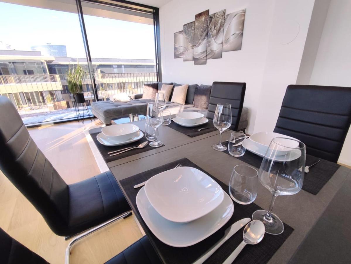 Panorama Apartment Vienna - Free Parking, Sauna & Fitness ภายนอก รูปภาพ