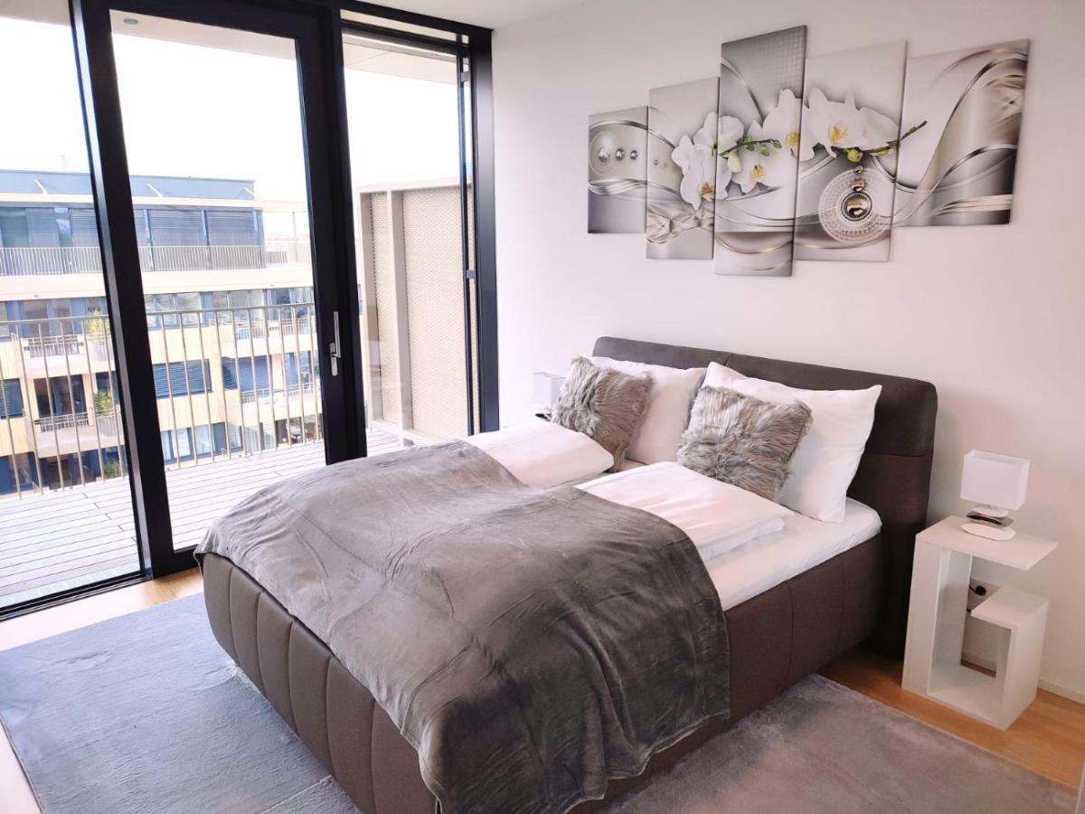 Panorama Apartment Vienna - Free Parking, Sauna & Fitness ภายนอก รูปภาพ